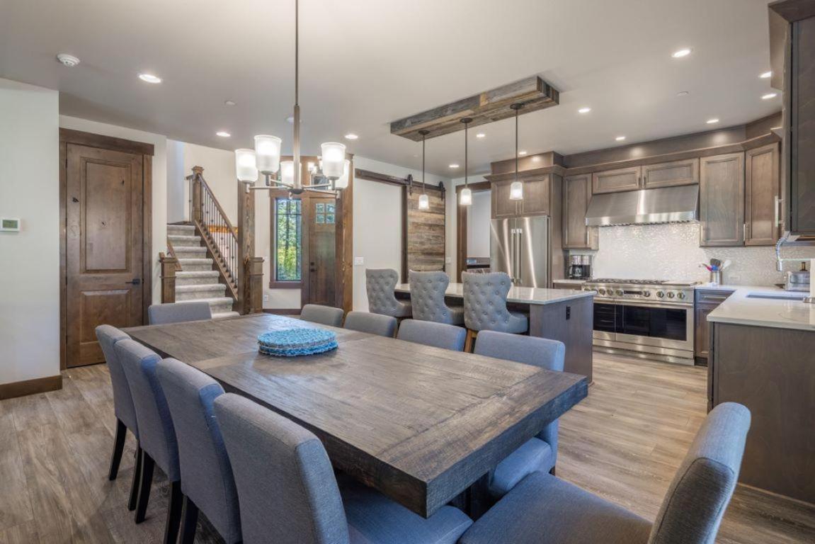Suncadia 4 Bdrm Home Beautiful Floor To Ceiling Fireplace เคลเอลลัม ภายนอก รูปภาพ