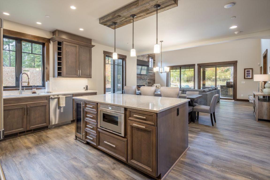 Suncadia 4 Bdrm Home Beautiful Floor To Ceiling Fireplace เคลเอลลัม ภายนอก รูปภาพ